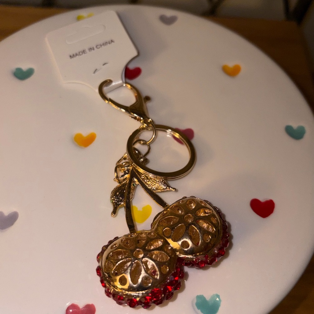 Cherry Key charm/Bag charm Nwt - Picture 3 of 4